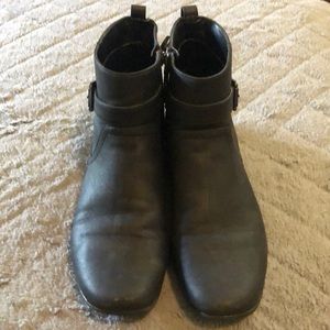 Easy Spirit Ankle Boots - SZ 9